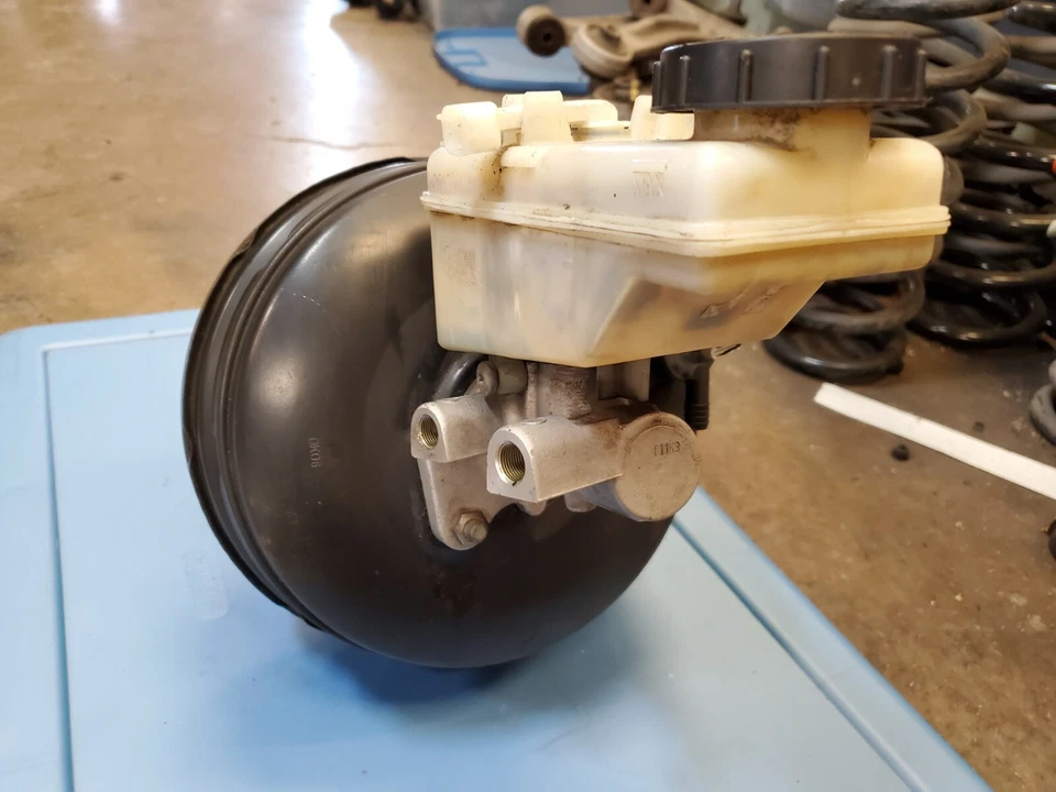 Lincoln LS 2000 2001 2002 refuerzo de freno cilindro maestro  Foto 1 de 1