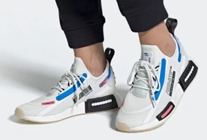 Adidas NMD R1. SPECTOO Jungen Damen UNISEX Sportschuhe Sneaker - Picture 1 of 2