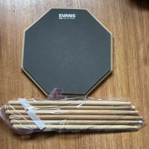 Evans RealFeel 12" Drum Practice Pad Quiet Double Percussion Rebound mit Sticks - Bild 1 von 5