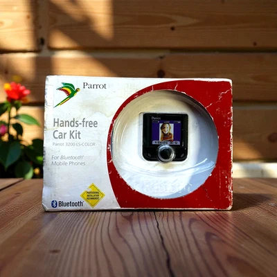 Parrot CK3200 LCD Bluetooth Hands-free Car Kit - Color Screen - NEW & SEALED - Image 1 of 4