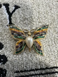 Vintage OFO Butterfly Brooch Enamel Faux Pearl Gold Tone Signed Pin - Picture 1 of 6