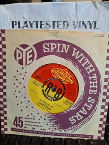 CHUCK BERRY YOU NEVER CAN TELL / BRENDA LEE PYE INT UK VG 7" 45 VINYL SINGLE - Bild 1 von 4