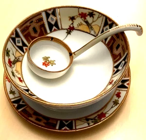 VINTAGE NIPPON SAUCENSET mit 3 FUSSSCHALEN & UNTERTASSEN & SCHÖPFKELLE - GOLDRAND - SELTEN - JAPAN - Bild 1 von 17