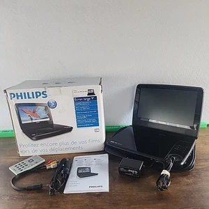 Philips Portable DVD Player PET941A 9 Inch Widescreen TESTED works - Picture 1 of 9
