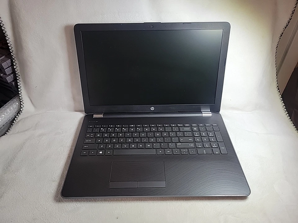 HP Notebook 15" Laptop AMD A6-9220 Radeon 2.5GHz 4GB RAM Windows 10 Black Gray - Image 1 of 4