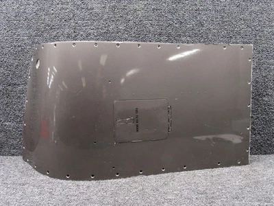 Conjunto puerta acceso derecha 45A33673-001 Mitsubishi MU-300 Foto 1 de 4