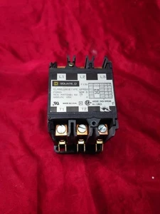 Contactor de 3 polos Square D 8910DPA53 110/120 VAC 50 amperios - Imagen 1 de 5