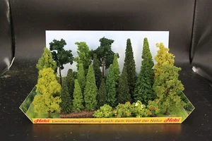 Heki 8203 Waldszene W13+ 24 Büsche und Tannen H0/TT NEU/OVP - Bild 1 von 1