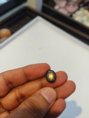 5.35 Cts A VERY GORGEOUS BLACK STAR SAPPHIRE WITH EXCELLENT 6 RAYS ☀️ - Image 1 of 4