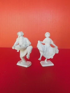 Mokarex: The Provinces of France: Auvergne Beautiful Set of 2 Figurines - Picture 1 of 6