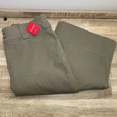 Pantalón Corto SPANX Toscano Oliva Elástico Sarga Carga Pierna Ancha Mujer Grande Foto 1 de 4