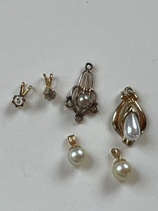 Lot of Tiny Clear Rhinestone Faux Pearl Bead Solitaire & Other Small Pendants or - Picture 1 of 8