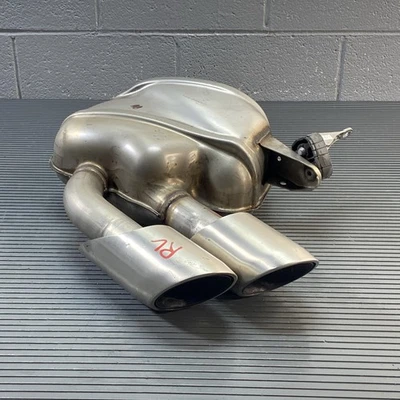 Silenciador silenciador escape trasero izquierdo Porsche Macan S 95B 2015-2021 3,0 L OEM Foto 1 de 4