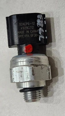 2017-2022 KIA NIRO HVAC INTERRUPTOR SENSOR DE PRESSÃO AR CONDICIONADO AC FABRICANTE DE EQUIPAMENTO ORIGINAL* - Imagem 1 de 4