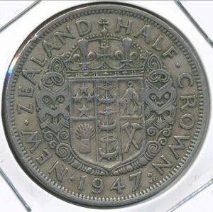 New Zealand 1947 1/2 Crown George VI - almost Very Fine - Picture 1 of 3