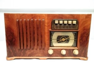 ZENITH 6-S-528 VINTAGE ANTIQUE AM SHORTWAVE TUBE RADIO - V. Nice Cabinet - Picture 1 of 12