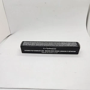 Neu im Karton Mac Extended Play Gigablack Wimpern-Wimperntusche wischfest - intensives Schwarz 0,20 Unzen - Bild 1 von 7