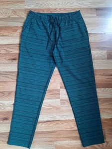Lululemon Jet Crop Slim Luxtreme grün gestreift Damen 6 - Bild 1 von 8
