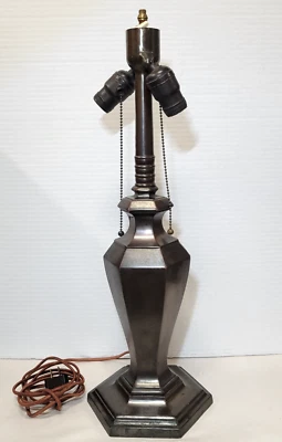 Base de lámpara urna de bronce rara CLÁSICA c1910s, para pantalla antigua pintada al revés Foto 1 de 4