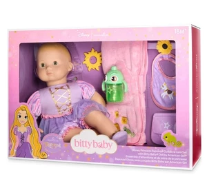 American Girl Disney Rapunzel Kuschel- & Pflegeset mit zickiger Babypuppe - NEU IM KARTON - Bild 1 von 2