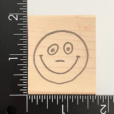 Sello de goma montado en madera cara sonriente Stamp Affair Foto 1 de 3