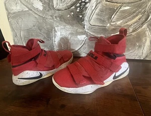 Nike LeBron Zoom Soldier 11 Rot Sneaker - Bild 1 von 24