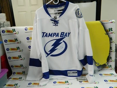 БЕЛАЯ ФУТБОЛКА RYAN MALONE С АВТОГРАФОМ REEBOK  - Изображение 1 из 4