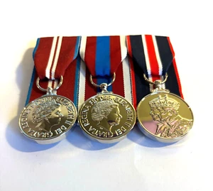OFFICIAL KING CHARLES CORONATION+QUEENS DIAMOND & PLATINUM JUB. FULLSIZE REPLICA - Picture 1 of 3