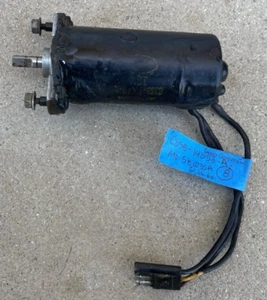 FORD THUNDERBIRD REAR QUARTER POWER WINDOW MOTOR RIGHT OR LEFT 1963-1964 OEM 8 - Picture 1 of 9