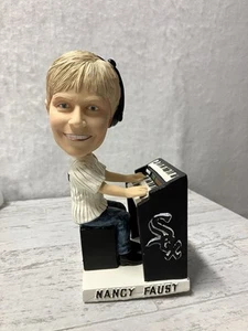 Chicago White Sox Organist Nancy Faust Bobblehead Bobble SGA 18.09.2010 - Bild 1 von 14