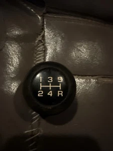 85-93 Chevrolet S10 OEM Shifter 5 Speed Manual  Stick Shift Knob - Picture 1 of 1