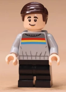 LEGO Wesley Crusher Minifig from Star Trek USS Enterprise 10356, NEW - Picture 1 of 2