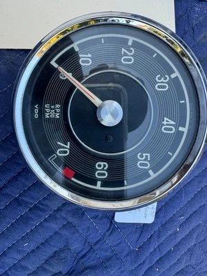 Mercedes  Benz  Used Late Style Tachometer 250SE 280SE 250SL 280SL 0005423716 - Image 1 of 4