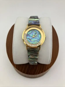 Reloj De Colección Futura Damas 28mm Tono Dorado Banda Abulón Bisel Piedra Flotante - FUNCIONA - Imagen 1 de 19