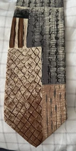 Geoffrey Beene Men's Tie Brown Tan Black Gray Geometric 100% Silk Classic 60" - Picture 1 of 5