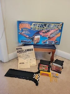 1982 Knickerbocker The Dukes of Hazzard Speed Jumper Action Stunt Set Pre-owned - Picture 1 of 24