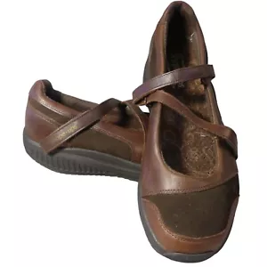 Sketcher Shape Ups marrone pelle Mary Janes donna 10 soletta media rimovibile - Foto 1 di 12