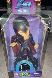 Marvel X-Men Magneto Light Up Talking 6" Bobblehead 2003 - Bild 1 von 5