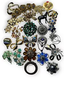 Vintage Rhinestone Brooch Lot - Ciner, BSK, Sarah Coventry, Austria & Unsigned - Picture 1 of 14