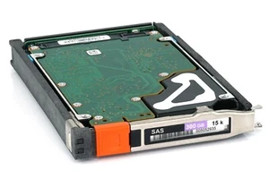 005052935 EMC HDD 300GB 15K SAS 6G 2.5" SFF HOT-SWAP FOR EMC VNX - Photo 1/7