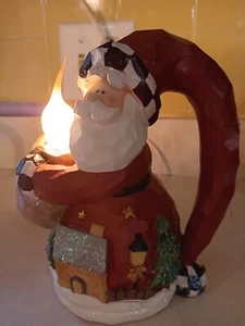 Courtly check Santa Accent Lamp W/Primitive Carved Wood Look Christmas - Picture 1 of 7