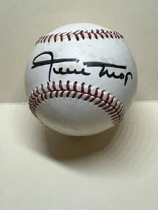 Willie Mays signed vintage Wilson Baseball - SF Giants - Near Mint - JSA Auth - Picture 1 of 8