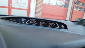 Ford Focus MK3 Cover für Ladedruckanzeige in Wunschfarbe - Bild 1 von 2