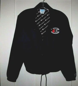Champion Life Cropped Coaches Jacke schwarz diagonales Logo Damengröße Large - Bild 1 von 5