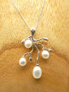 Sterling Silver Israel Pendant Tree Branch Leaf w/ Real Pearls 18" Chain Nature - Picture 1 of 7