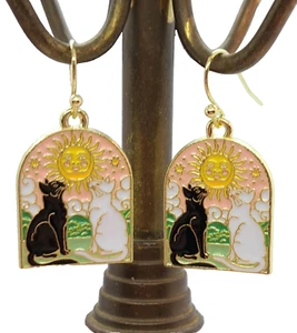 Zwei Katzen schauen in die Sonne Ohrhänger, 1,25" - Bild 1 von 2