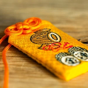 🙂 🙂 Charm OMAMORI Amulett gesegnet für Geld aus Japan * kiyo-mon-1 - Bild 1 von 7