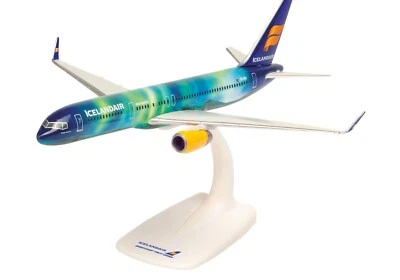 ¡Nuevo! Herpa 610735-001 Icelandair "Aurora" Boeing 757-200 - Modelo Snap-Fit 1:200 Foto 1 de 4