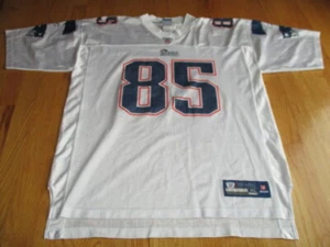 Reebok NFL Players CHAD OCHOCINCO No. 85 NEW ENGLAND PATRIOTS (XL) Jersey - Picture 1 of 5