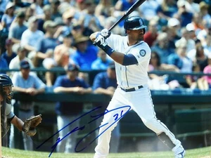 FRANKLIN GUTIERREZ AUTOGRAPHED SEATTLE MARINERS SIGNED 8x10 PHOTO PICTURE AUTO - Picture 1 of 1